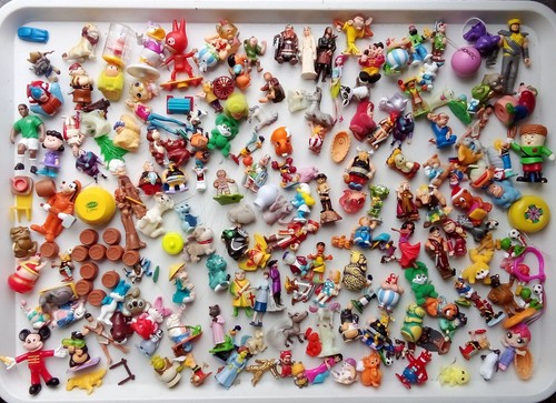 Ancien lot vrac kinder et - ,