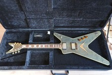 DEAN ML BLACK GOLD / Guitare