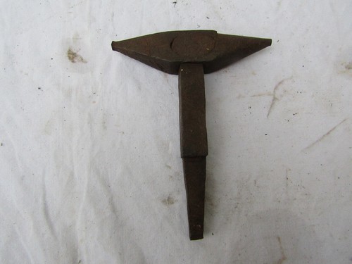 Ancienne enclume bigorne - bigorne, art