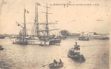 CPA 33 BORDEAUX / BATEAUX MORUTIERS EN RADE
