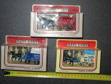 3 ATTELAGES chevaux  neufs dans les boites d'origine cheval cariole matchbox 