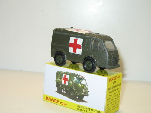 Dinky toys renault ambulance - dinky,