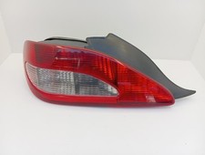 Feu arriere principal gauche