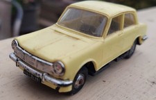 Simca 1500 Norev n°79 1/43e jaune à restaurer made in France