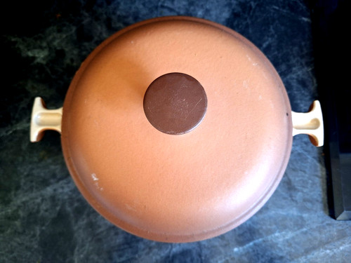 Cocotte ronde fonte - ronde,