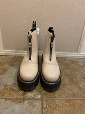 NWT Dock Martens Airwaves Size