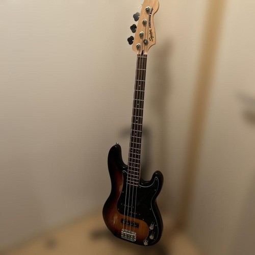 Squire precision bass safe - precision,