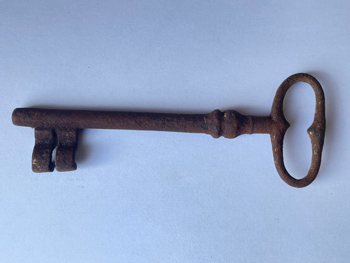 Ancienne clef bénarde fer - bénarde, en