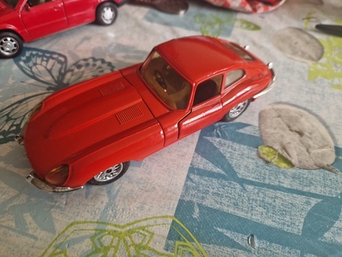 Jaguar type majorette - type, 1/24