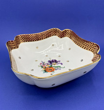 Ancien saladier carré