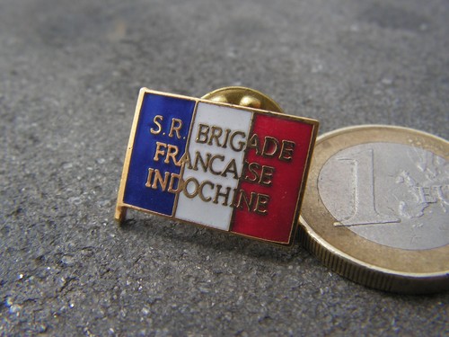 Pins militaire r - militaire,