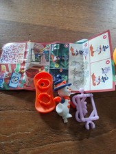 KINDER  noël 2025 - bonhomme