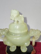 Sculpture de lion brûleur d'encens en pierre naturelle verte pour la détente ...