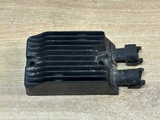 UN REGULATEUR DE TENSION MOTO HARLEY DAVIDSON 883 SPORTSTER 2018 REF 74700012