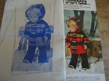 T13 PATRON POUPEE JEAN-MICHEL  MODES & TRAVAUX PULL PANTALON VESTE A CAPUCH 1972