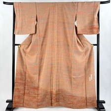 Beau kimono furisode 166 cm taille L soie orange clair avec motif Kasa