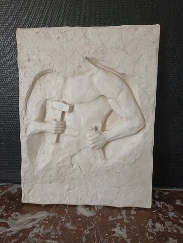 Grand bas relief - bas-relief, "la
