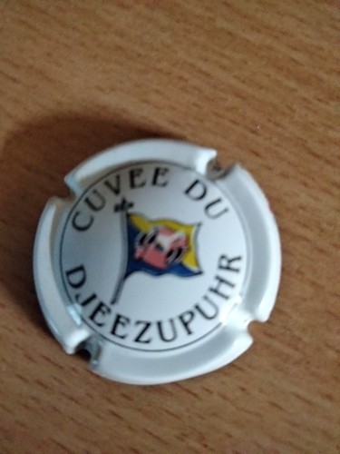 Capsule taittinger 01 - capsule, no