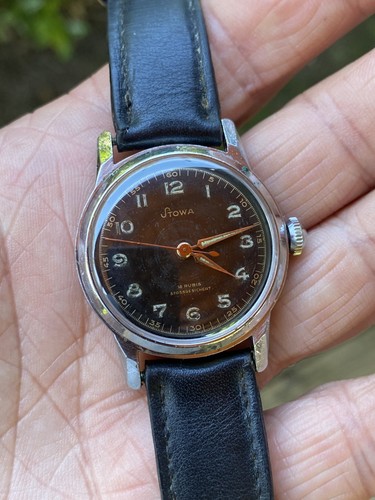 Montre militaire mécanique