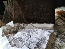 Rare large dentelle ancienne