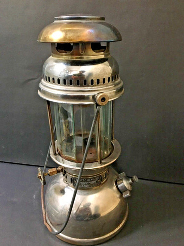 Ancienne lampe lanterne - , à