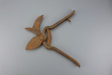Ancien sécateur serpette