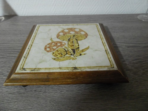 Dessous plat faience - faience, cadre