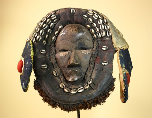 Ancien masque dan casque - ancien,