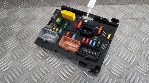 Bsm boitier servitude moteur - boitier,