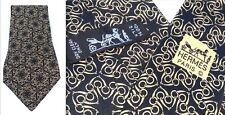 TRÈS CHIC CRAVATE 100 % Soie signée HERMÈS Paris " ÉTRIERS NOIR et BEIGE " 