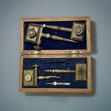 Lot  Compas à verge coffret  + 2 accessoires