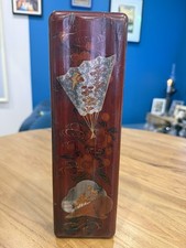 Boite à gants en bois laqué
