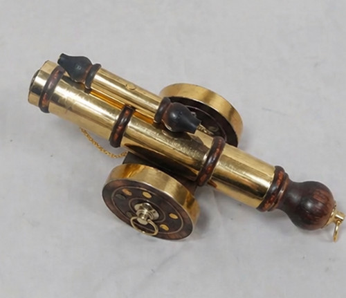 Ancienne pièce maîtresse - , de