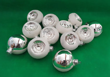 12 Anciennes Boules de Noël Creuses à facettes en verre églomisé, mercurisé