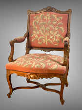 FAUTEUIL DU XIXe  EN NOYER