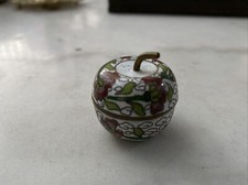 Ancien Petit Pilulier Boite A Mouches Forme Fruit Email ? Decore Vintage