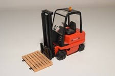 Chariot élévateur A31 1:25 COFRADIS FENWICK G15P G 15P ROUGE EXCELLENT ETAT