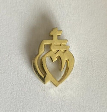 01 - Pin's  COEUR VENDEEN Doré - Vendée