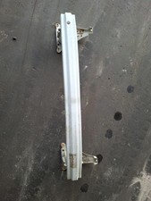 Renfort pare choc avant