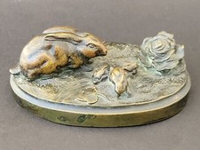Jolie SCULPTURE LES LAPINS ET LE CHOU en BRONZE objet de vitrine