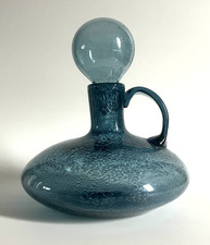 Grande carafe en verre bullé