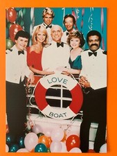 GAVIN McLEOD : THE LOVE BOAT 