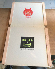 JOOST SWARTE - PORTFOLIO - 1 + 2 - TL 1250 EX N&S - SOUS EMBOITAGE EN BOIS (CN)