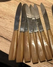 7 anciens  couteaux  manche en