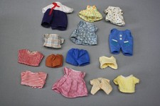 SYLVANIAN FAMILIES – LOT DE VETEMENTS 14 Pièces