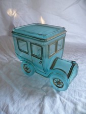 Rare bonbonnière en forme de tacot  1920 Portieux  bleu pâle complète