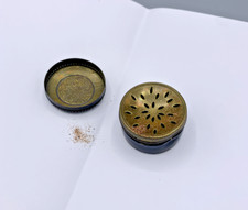 Ancien poudrier à fard à paupières vintage – métal à décor floral - maquillage 