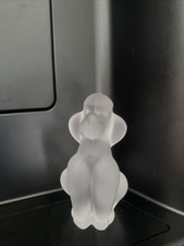 Caniche chien en verre dépoli