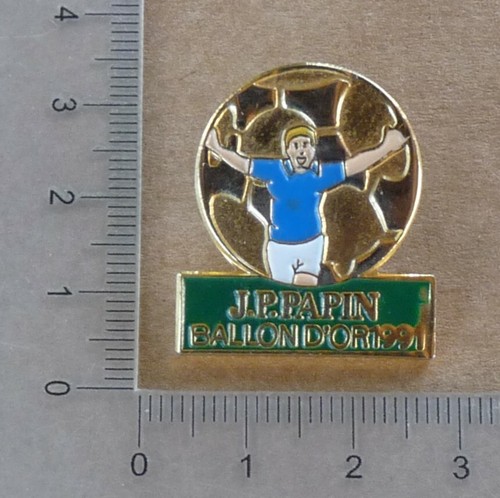Pin football olympique - football, om