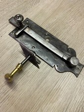 Ancienne serrure à ressort avec poignée,en fer forgé et laiton